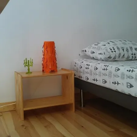 Apartman Les Hirondelles La Garde